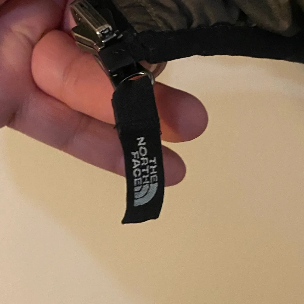 The North Face
Toddler Boys Reversible Perrito Jacket 3T - Picture 10 of 10